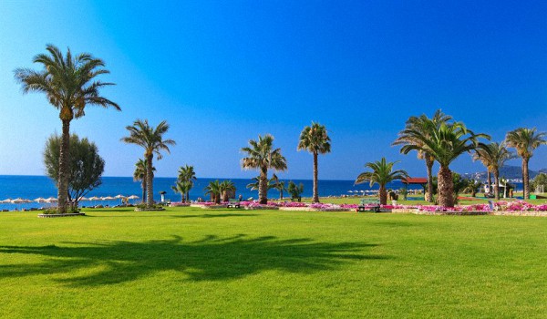 Лучшие Отели Греции с Песчаным Пляжем – Топ 10